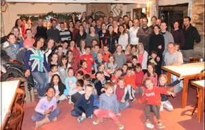 5660180f6c633_Tousensemble.jpg